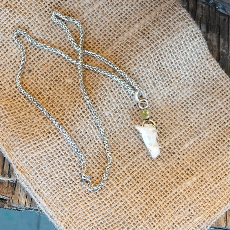 Stunning White Pearl Necklace, Biwa Pearl and Peridot 925 Sterling Silver Pendant 2, image 4