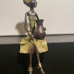 African-statuette Abstrate Bronze desk or table decoration graving bronze