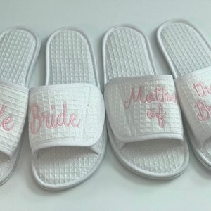 Monogrammed Spa Shoes / Bridal Party Slippers / Customized Slippers / monogrammed adjustable Slippers
