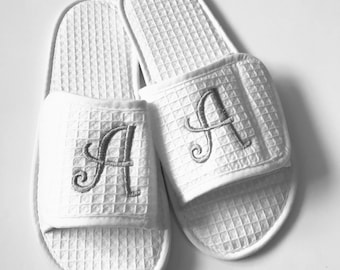 Monogrammed Spa Shoes / Bride Slippers / Cotton Waffle Slippers / monogrammed Slippers