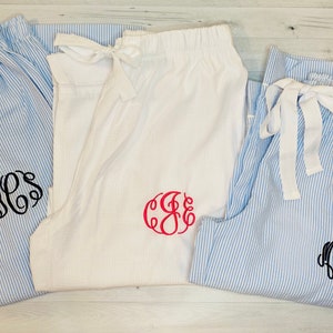 Monogrammed seersucker pajama pants / monogrammed pajama pants / bridesmaid gifts / seersucker pajamas / monogrammed sleep pants