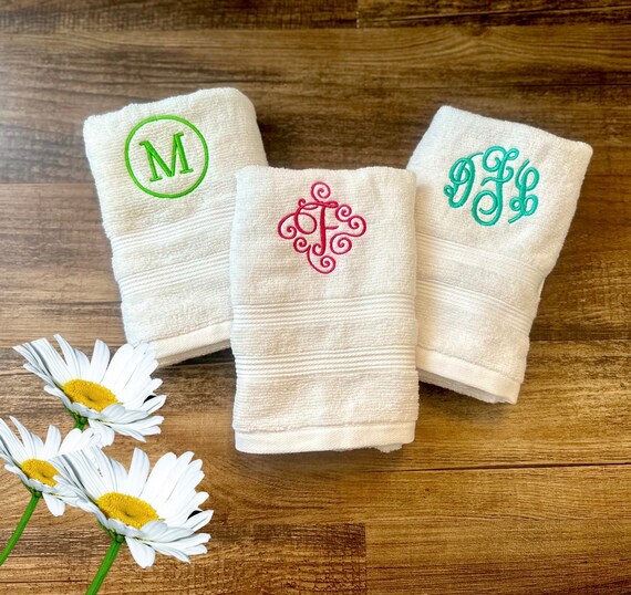 Monogrammed Hand Towel Set Bath Towels Personalized Towels Monogrammed Bathroom Hand Towel Monogram Towel Etsy