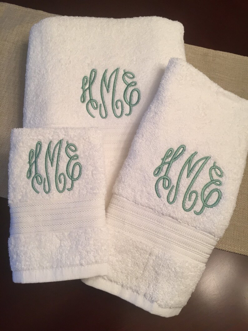 Personalized Bath Towel Set / 3 Piece Bath Towel Set / Etsy