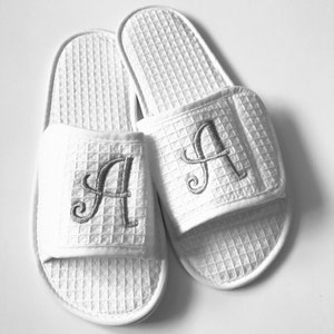 Monogrammed Spa Shoes / Bride Slippers / Cotton Waffle Slippers / monogrammed Slippers
