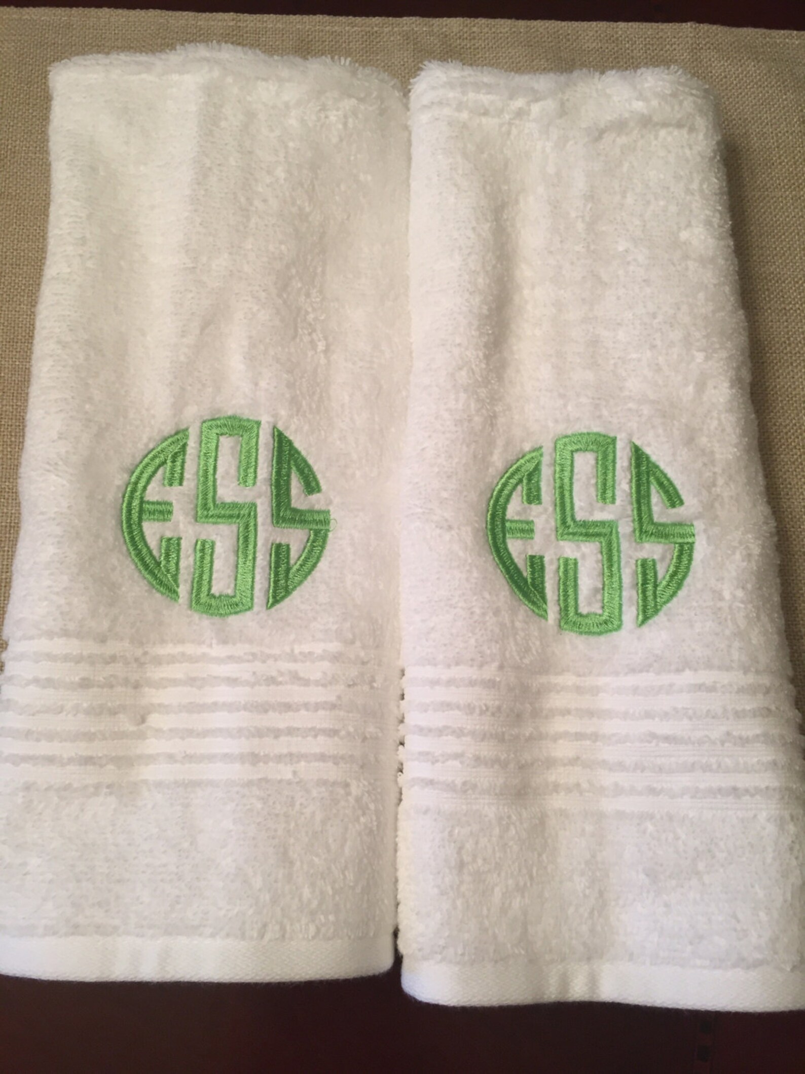 Monogrammed Hand Towel Set / Bath Towels / Personalized Towels Etsy