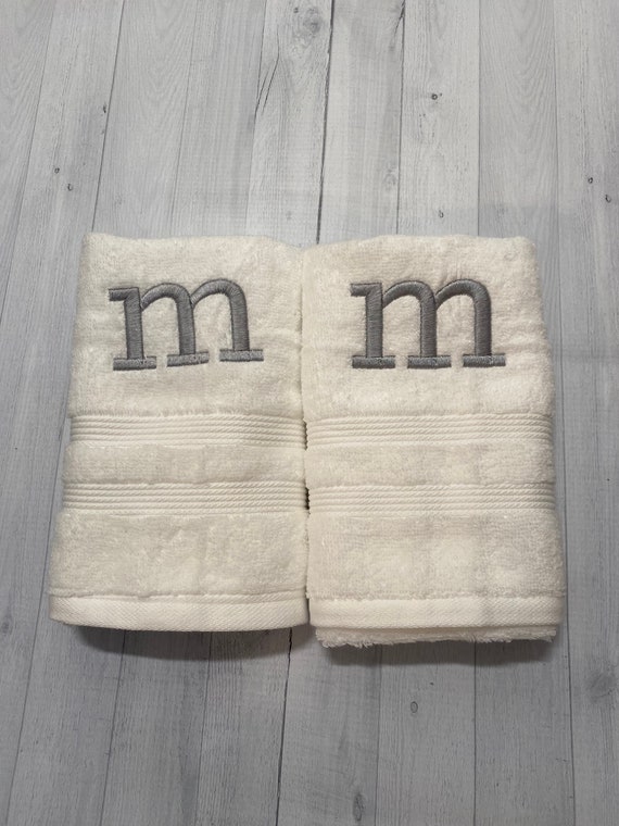 Monogrammed Hand Towel Set Bath Towels Personalized Towels Etsy
