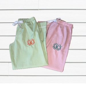 Monogrammed seersucker pajama pants / monogrammed pajama pants / bridesmaid gifts / seersucker pajamas / monogrammed sleep pants