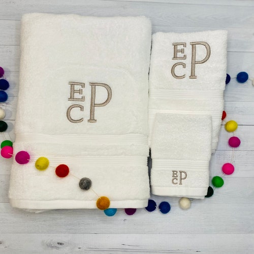 Embroidered Bath Towel Set / Bathroom Towels / Personalized - Etsy