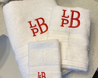 3 pc. Monogrammed bath towel set / Embroidered Bathroom towels / Personalized towels / monogrammed towel set / Personalized Bathroom Towels