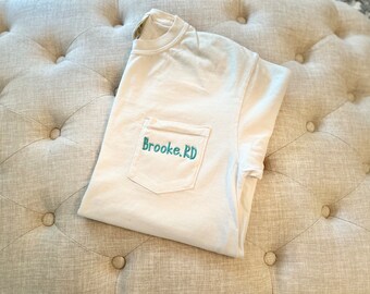 Custom Comfort Colors Pocket Tee / Monogrammed Pocket T-Shirt / Personalized Short Sleeve Pocket Tee / Embroidered Comfort Colors Shirts