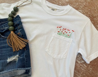 Embroidered Wildflower Tee / Floral Comfort Colors Pocket T-Shirt / Crew Neck Floral T-Shirt / Ladies Flower Tee / Flower Pocket Shirts
