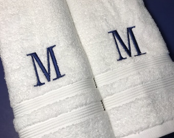 Monogrammed hand towels / Bath towels / Personalized towels / Monogrammed towel / Personalized Towel Set / Towels / monogrammed towels