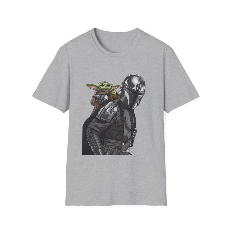 Camiseta de The Mandalorian y Grogu / Casco de Star Wars e ilustración infantil imagen 4