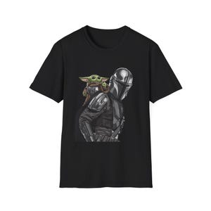 Camiseta de The Mandalorian y Grogu / Casco de Star Wars e ilustración infantil imagen 3