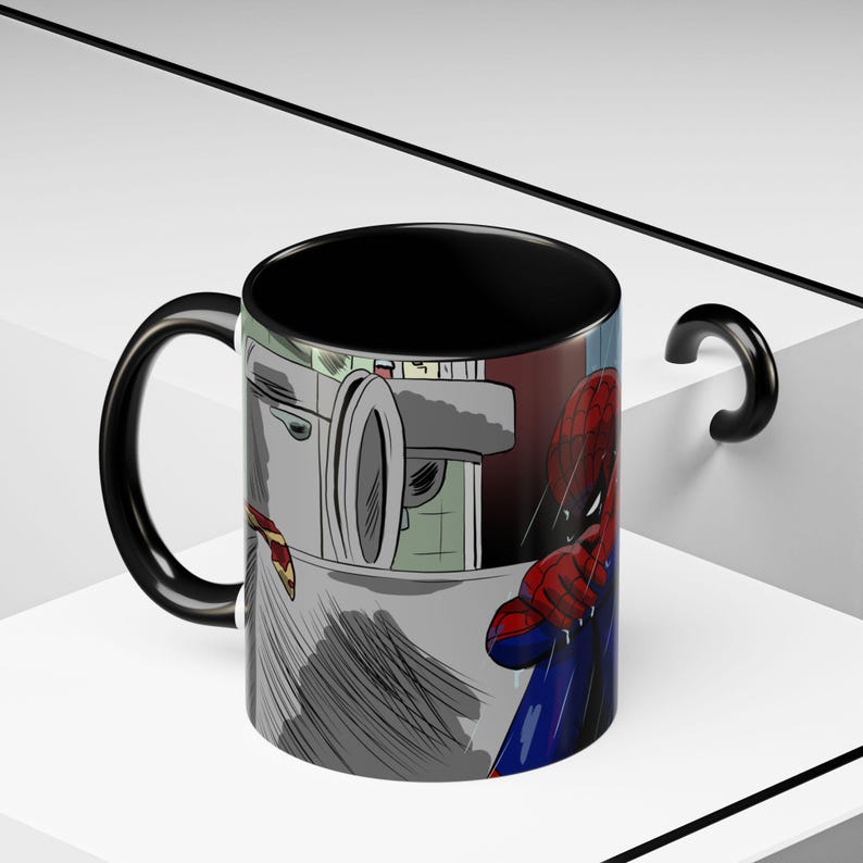 Taza con ilustración de Spider-Man triste llorando en la ducha / Taza de café decorativa 11 oz 15 oz imagen 7