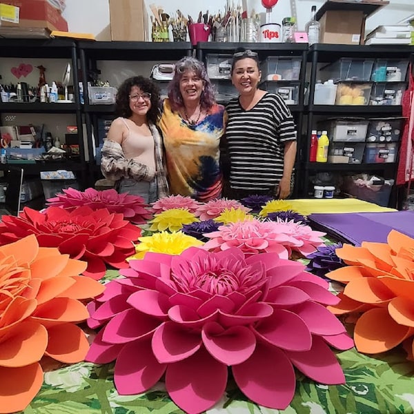 Oversize Wall Flowers/ Foam Dahlias /Colorful Wedding and Party Decoration/Custom colors & size/Pls read important info in description