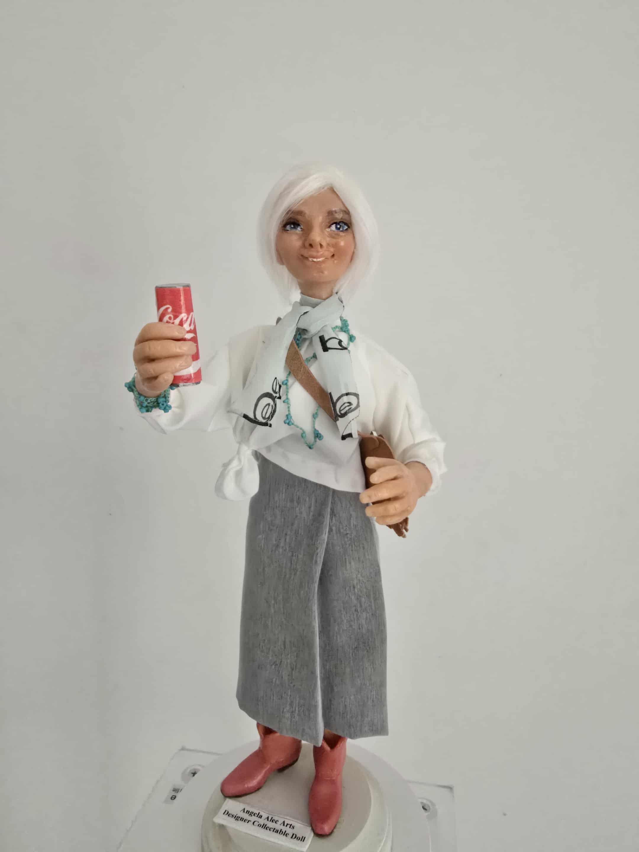 Collectible Artist Doll/an Elegant Lady With White Hair Doll -/15