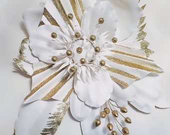 Extra grote bloem van wit en goud schuim: abstract muurdecor (diameter 32 inch)