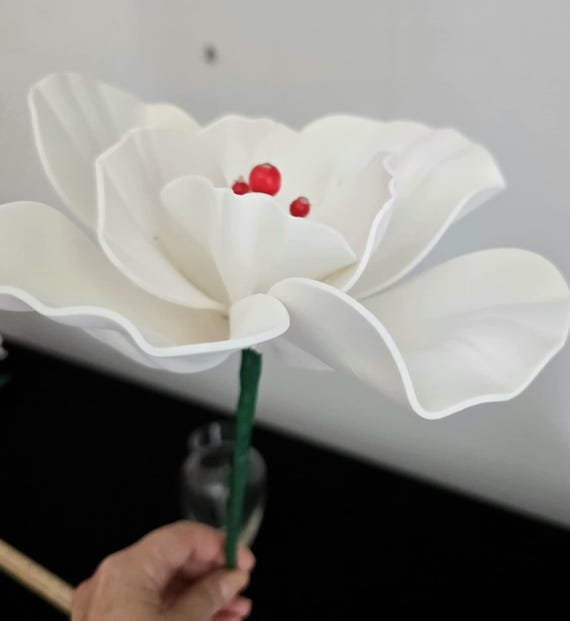 Große Schaumstoff-Blume: 20 cm Durchmesser, biegsamer 60 cm langer Stiel