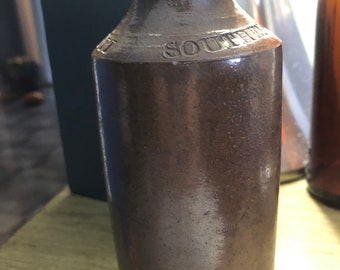 Southend Green and Ledicott Bourne Denby 24  in collectors condition salt glazed brown stoneware carafe