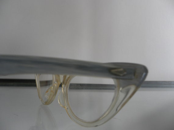 1951 Vintage cat eye women's glasses blue enamel … - image 9