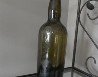 Antique green glass bottle Black and White old Scotch Whisky James Buchanan Very good condition