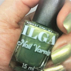 Dream In Peridot Nail Varnish image 4