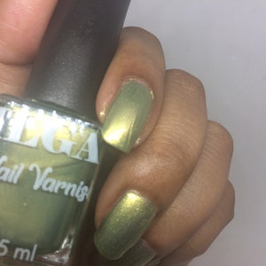 Dream In Peridot Nail Varnish image 3