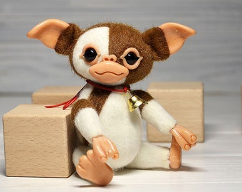 Miniature artist gremlin Gizmo toy stuffed gremlin toy ooak