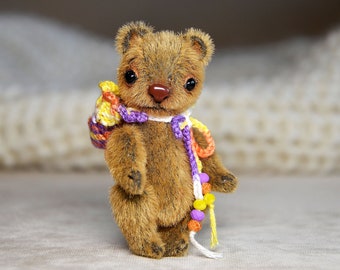 Miniature ollectible teddy bear for Blythe dolls