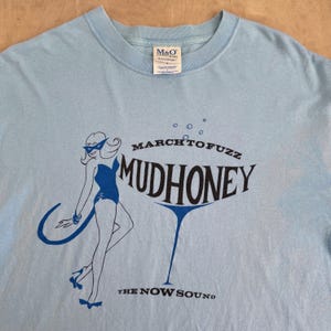 Vintage 2000s Y2K Mudhoney Grunge Rock Music Band Graphic T-Shirt