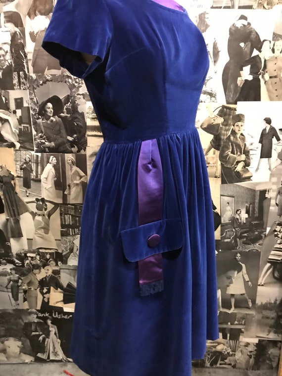 Glam 1950s blue velvet hostess gown with satin det