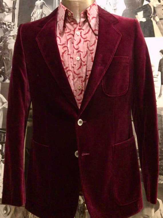 1970s maroon velvet smoking /evening jacket