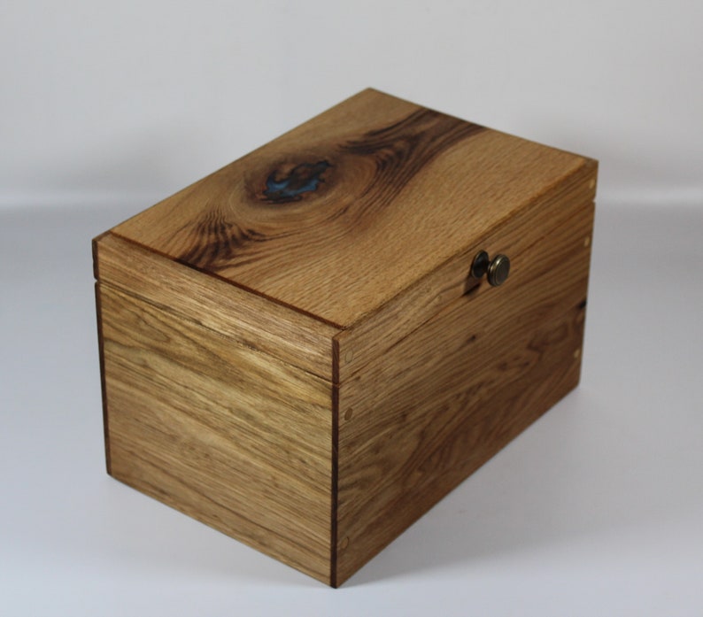 2146 Handcrafted white walnut keepsake box image 1