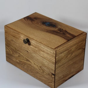 2146 Handcrafted white walnut keepsake box image 3