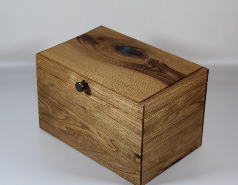 2146 Handcrafted white walnut keepsake box image 3