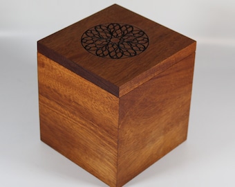2202 Handcrafted mahogany keepsake box with lift-off lid