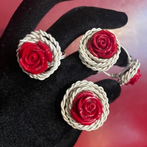 Antique Rose Nest Ring
