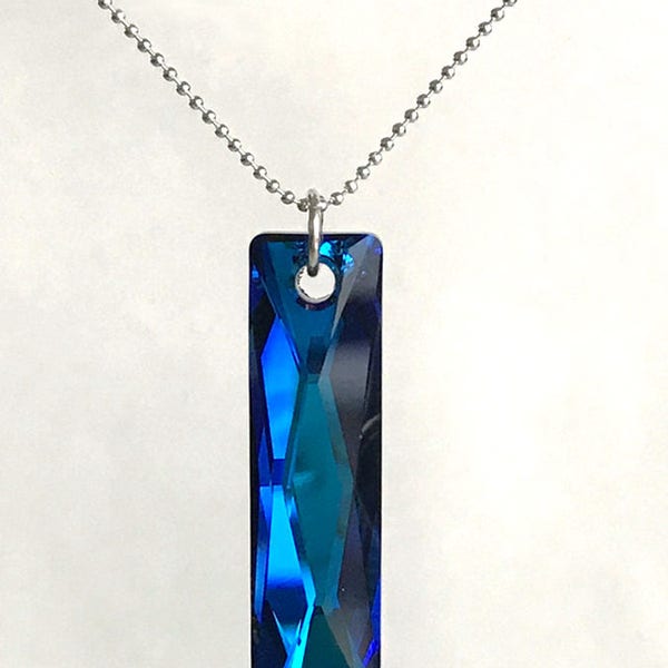Swarovski-Queen Baguette Pendant Shape Crystal Necklace