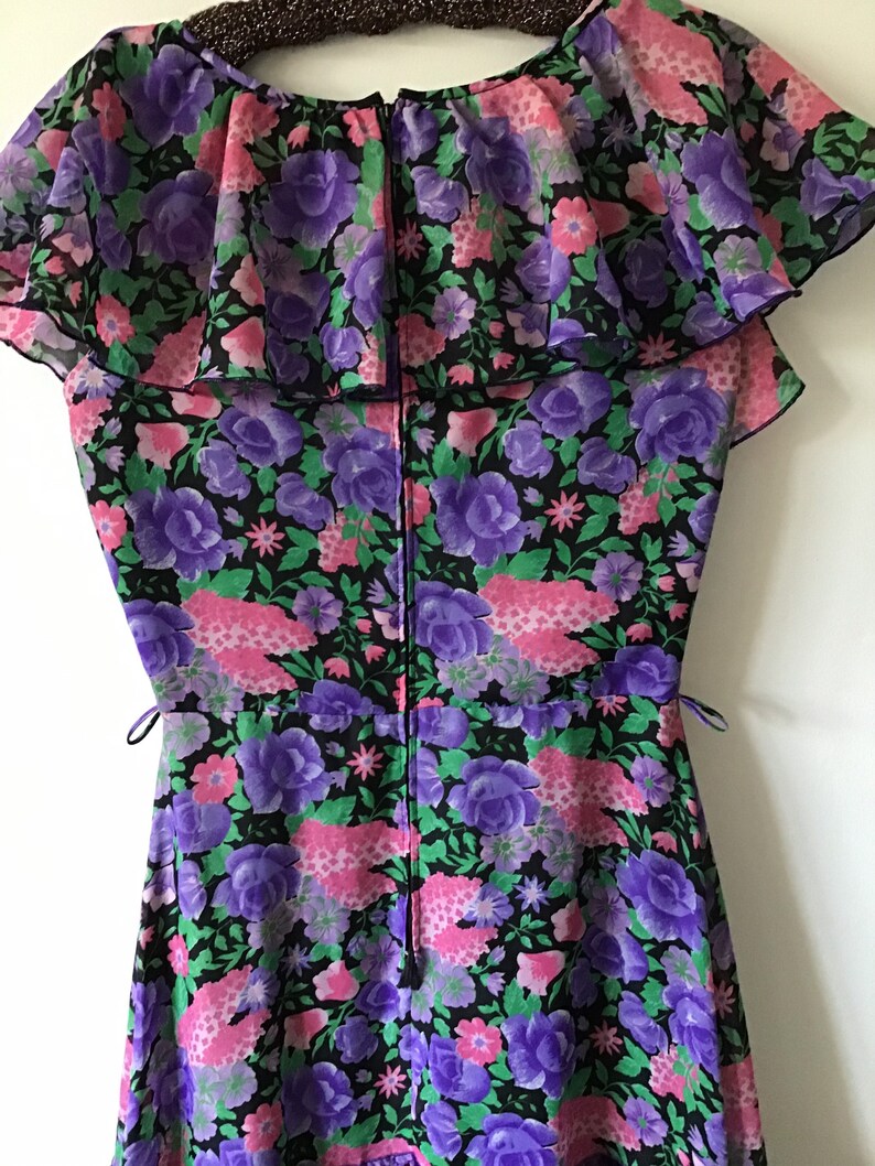 Vintage 70s maxi dress in floral print prairie boho off the shoulder