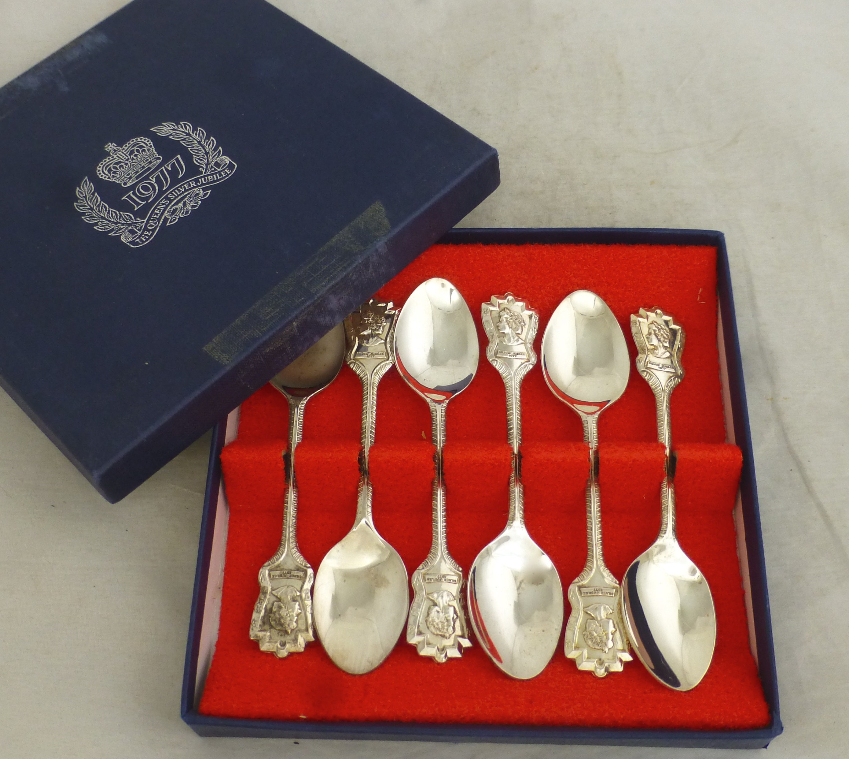 Vintage Queen's Silver Jubilee 1977 Set of 6 Silver Plate Spoons -in Blue Presentation Box - Queen Elizabeth II - Royal Memorabilia Souvenir