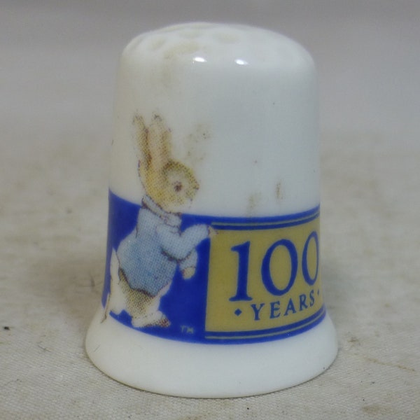Vintage Peter Rabbit 100 Years Bone China Thimble in Gift Box – The World of Beatrix Potter Souvenir Collectible - F W & Co 1995