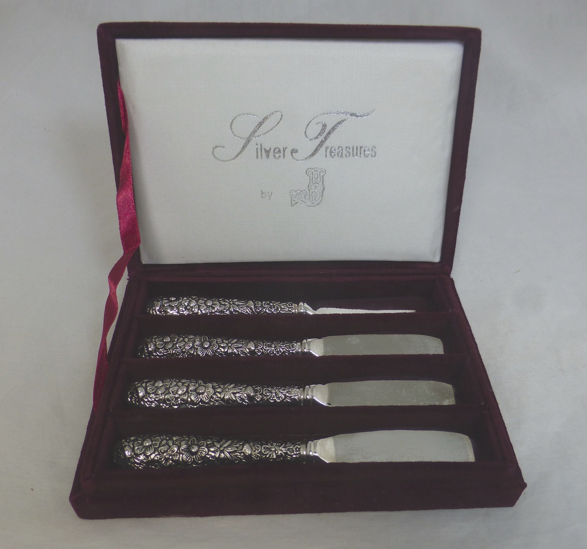 American Godinger Silver Treasures Cased Set of 4 Signed 5.5 in