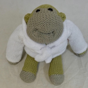 PG Tips Tea The Daily Cuppa Limited Edition Knitted Monkey Plush Toy 6.25 in - Removable White Dressing Gown – Monk Man Most Famous Chimp