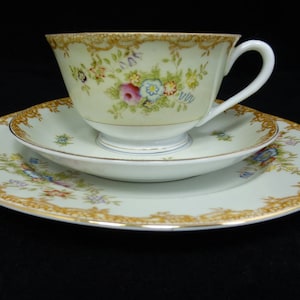 Vintage japanisches Sone Floral Spray China Teeset 5 Teeset Trios Tasse Untertasse & Beilagenteller - Blumendekoratives Muster - Made in Japan Teeset
