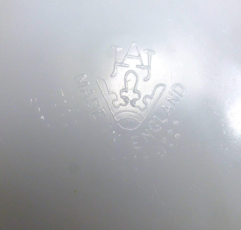 Pyrex JAJ Casserole Serving Dish with Handles Kent Orchard Pattern 1.5 pint capacity Ovenproof Pyrex Dish \u2013 Made in England \u2013 1960s
