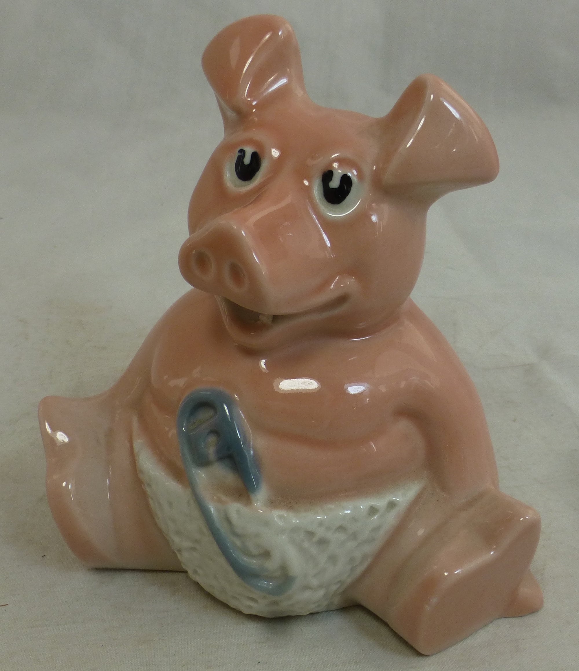 C.ブタ　貯金箱　陶器製　Enesco エネスコ社製　1980年代　ヴィンテージ ヴィンテージ ウェイド陶器 おむつ入り子豚貯金箱 - 1980年代の陶器製
