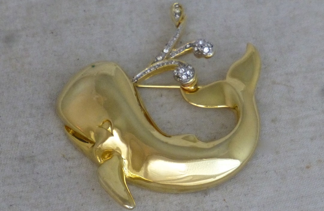 Vintage Gold Tone Swimming Whale Brooch With Clear Crystal Diamanté ...