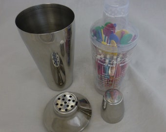 Juego de coctelera Martini de cóctel de acero inoxidable en tono plateado - Inserto de plástico y accesorios para bebidas - Mezclador Alcohólico Bartender Barware regalo