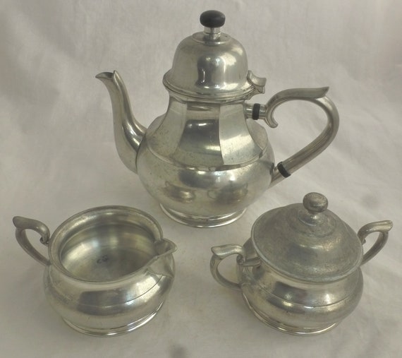Vintage Royal Selangor Pewtertea Set Trio - 1 L Teapot, Lidded